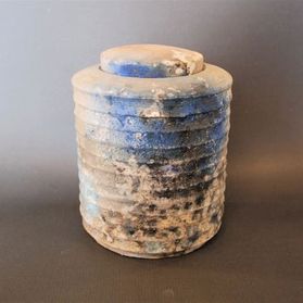Dorte Visby keramik unika muffelbrændt lågkrukke - 'Loenstrup Klint'